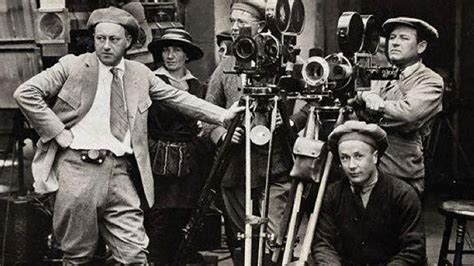  Paths of Destiny! A Journey Through Early American Cinema